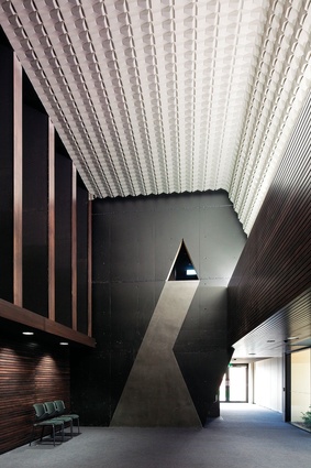 Nudgee College Tierney Auditorium – m3architecture.