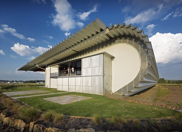 The Hangar – Peter Stutchbury Architecture.