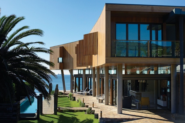 Austinmer Beach House (NSW) by Alexander Symes Architect in association with G+V Architecture.