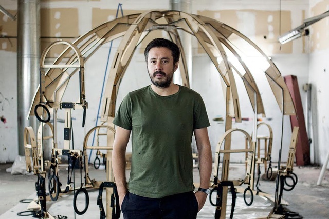 Fourth dimension: Eduardo Navarro