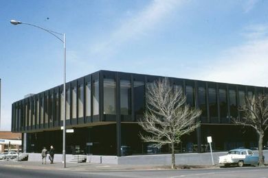 Flagstaff House at 407 King Street, Melbourne by Yuncken Freeman (1955).