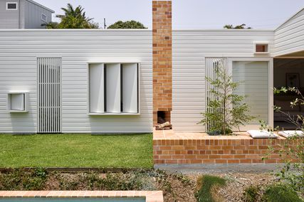 Cantala Avenue House by ME.