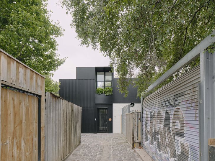 Life Down a Lane – Tom Robertson Architects