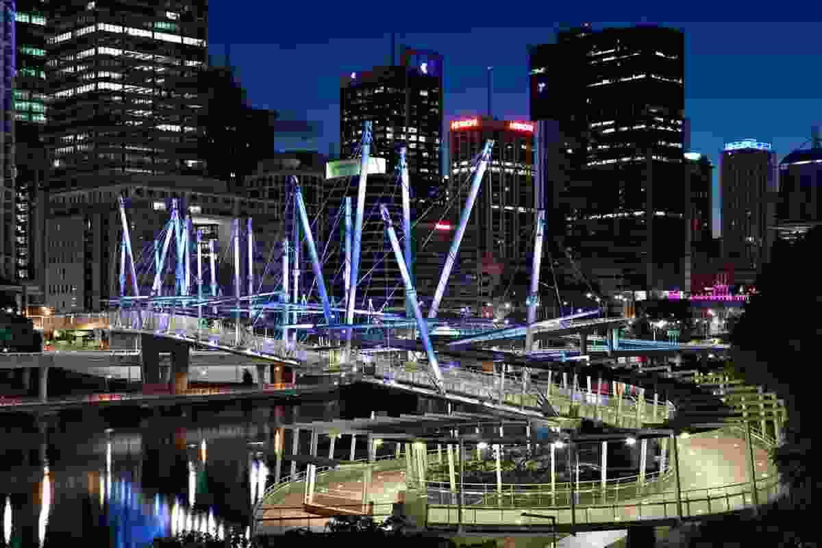 Kurilpa Bridge, Brisbane – Cox Architecture/ Cox Rayner Architects (Transport).