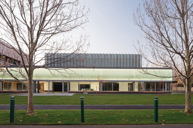 Geelong Grammar School, School of Performing Arts and Creative Education by Peter Elliott Architecture and Urban Design.