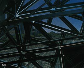 Detail looking through the structure of the south Atrium over the railway lines. Image: Trevor Mein.