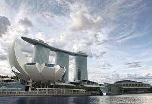 Marina Bay Sands Resort (2011) in Singapore by Safdie Architects.