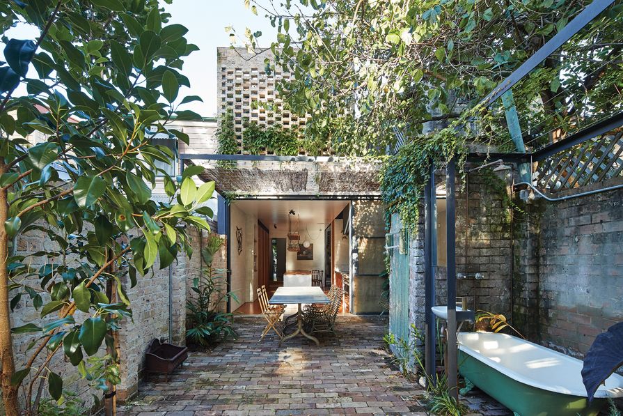 Awash with nature: Six homes that let you luxuriate in the elements ...