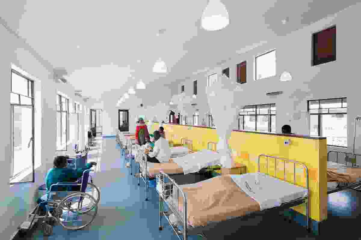 Mass worked with the Rwandan Ministry of Health, using local materials and labour- intensive practices, to deliver the Butaro District Hospital (2011).