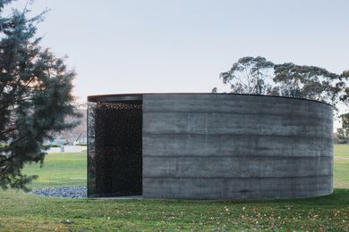 The design enables a multiplicity of readings, leaving space for the visitor to participate in the meaning of the memorial, collaboratively and with empathy.