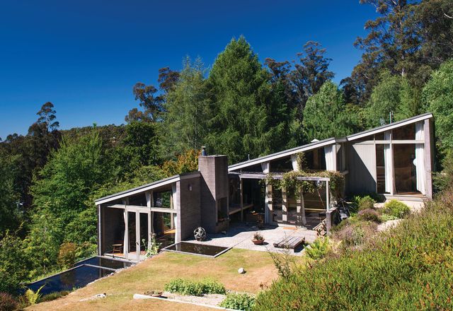 The house was designed in the aftermath of the 1967 bushfires.