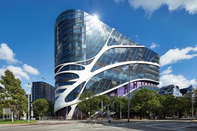 The Victorian Comprehensive Cancer Centre operates as a confident and dynamic gateway to the Melbourne Biomedical Precinct.