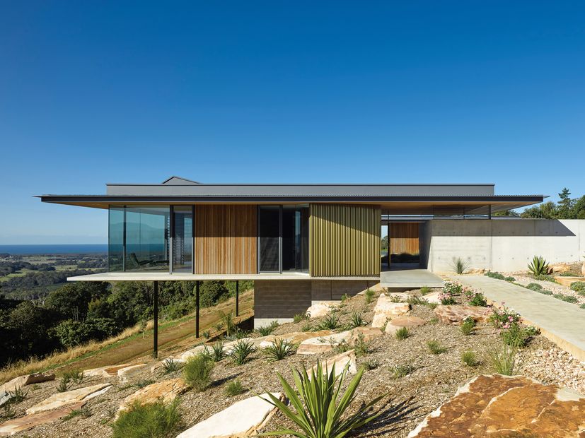 At home in a ‘magic’ landscape: Coolamon House | ArchitectureAu