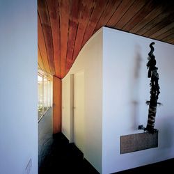 Looking along the hall towards the bedroom.