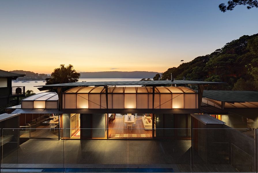 Cliff Face House by Peter Stutchbury Architecture and Fergus Scott.