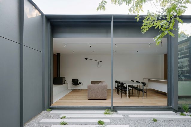 architectureau.com - Bluestone House by Ellul Architecture