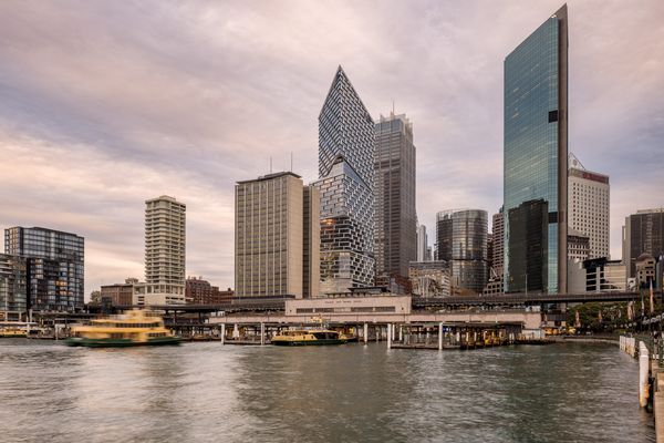 Quay Quarter Tower by 3XN and BVN used 98 per cent of the original structural walls and core and 65 per cent of the existing floor plates to save an estimated 12,000 tonnes of embodied carbon when compared to demolishing and re-building.