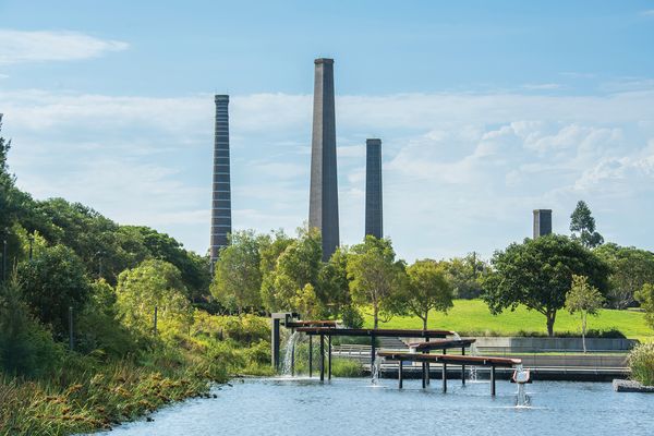 Historic brick kilns, grass-covered slopes and an innovative water re-use scheme characterize Sydney Park – a constructed ecology on a former landfill.