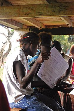 Emergency Architects Australia. Staged construction of the Ngari Community High School, Solomon Islands.