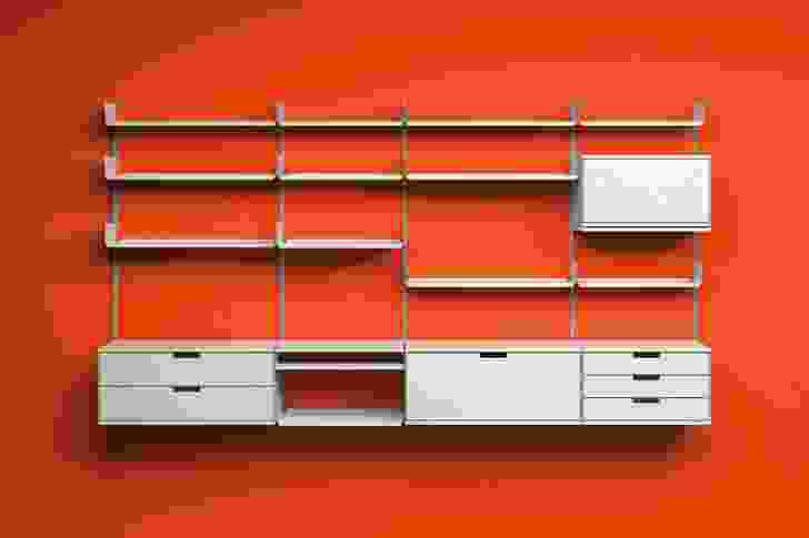 Vitsœ 606 Universal Shelving System.