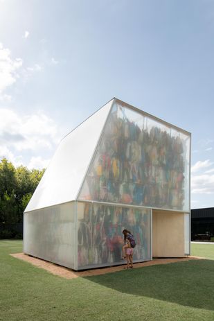 Plastic Palace by Raffaello Rosselli Architects.