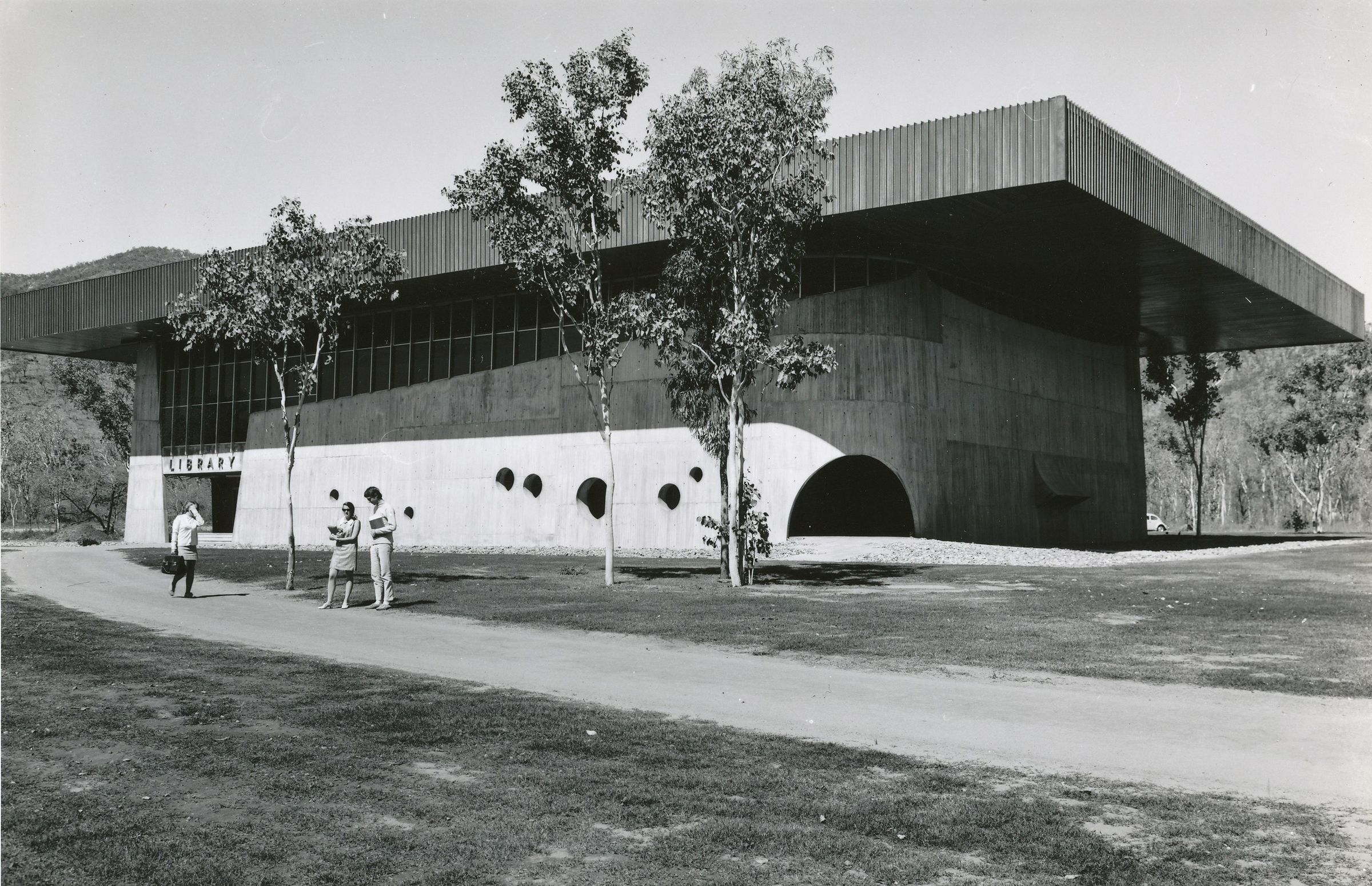 James Birrel Library Can we build our way into a new future for higher education, or must ...