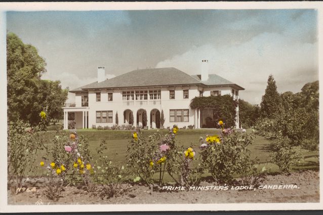 "Architects to advise on conservation of prime ministers' homes"