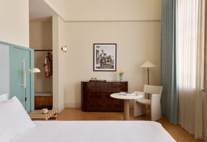 Owston Hotel by Rezen Studio