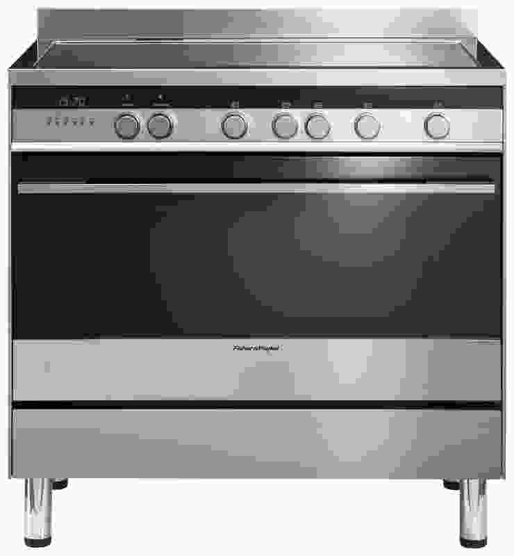 Freestanding 900 mm cooker with induction cooktop.