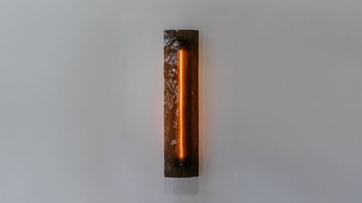 Ripple wall light by Amy Vidler, winner of the Judges Choice Award.