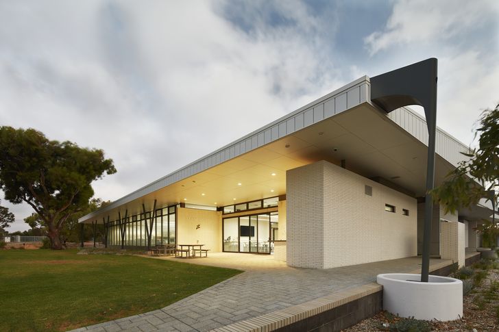 The Ross Chisholm and Gil Nicol Award for Commercial Architecture: Main Roads and Department of Transport Geraldton Office by TAG Architects.