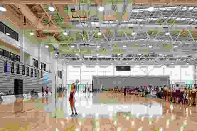 The Gold Coast Sports and Leisure Centre houses fifteen courts designed to accommodate netball, indoor soccer, badminton and other sports.