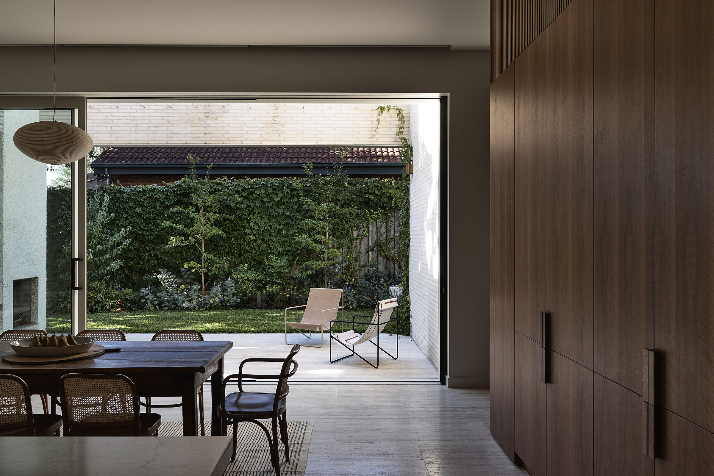 Traditional European craftsmanship: Malvern East Terrace House ...