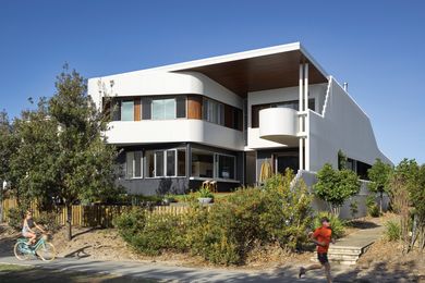 The Whale House (2016), Kingscliff, northern New South Wales, by Paul Uhlmann Architects.