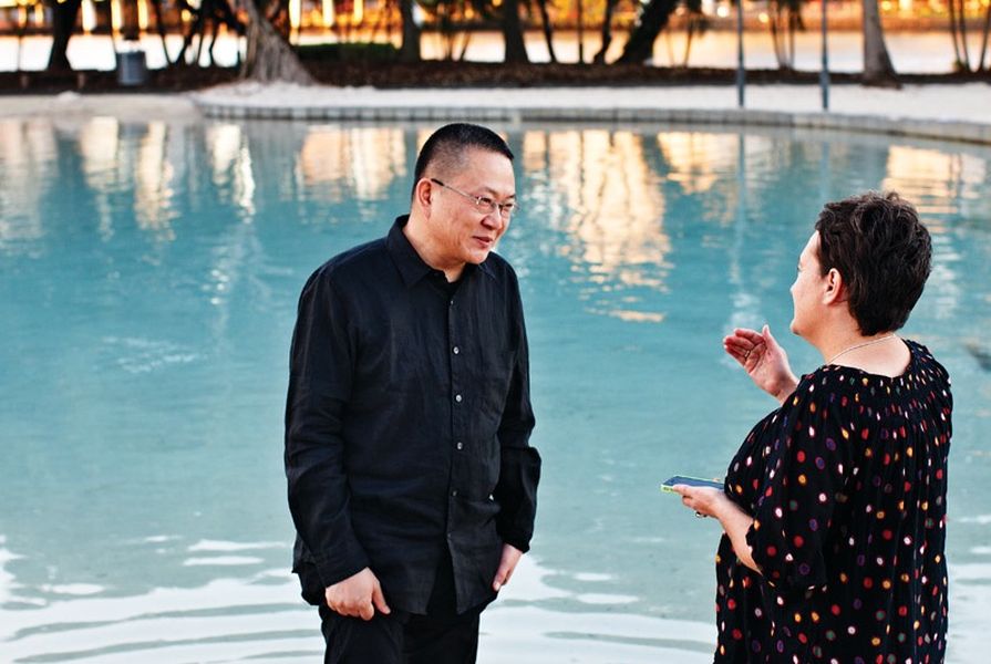 Wang Shu talks with Helen Norrie at Brisbane’s artificial beach.