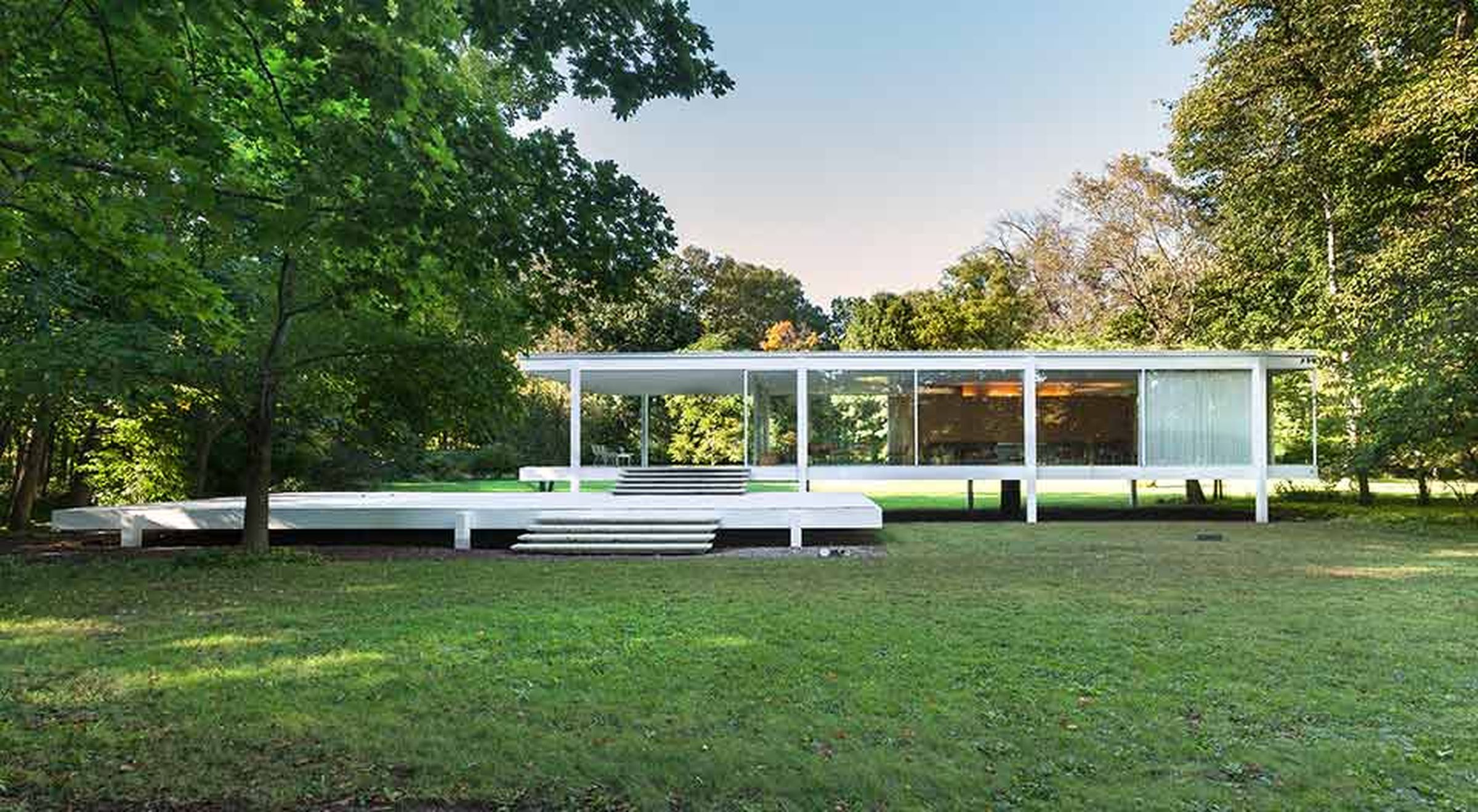 Rumoured Mies van der Rohe Farnsworth House movie captivates