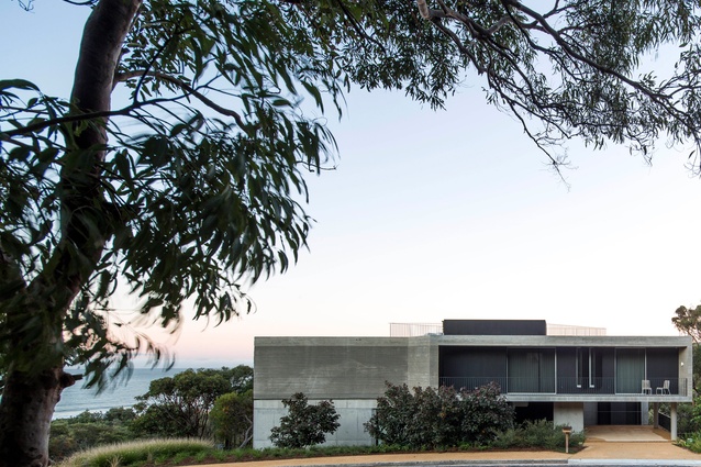 House Acute by MCK Architects.