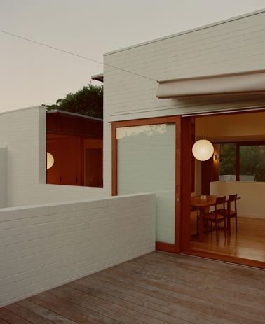 The Hugh and Eva Buhrich Award for Residential Architecture – Houses (Alterations and Additions): Lane Cove House by SAHA