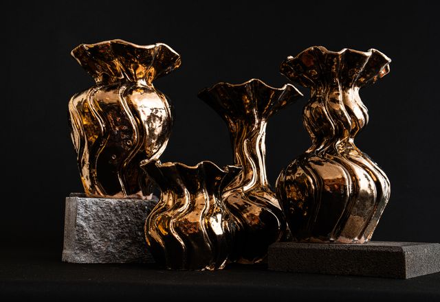 Each vase presented at the  Gold  exhibition symbolizes a 'gold medal' – a reward for overcoming daily obstacles.