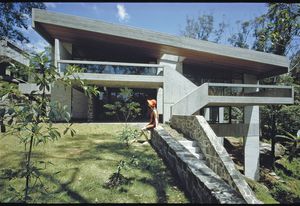 Penelope Seidler at the Killara House,
1967.