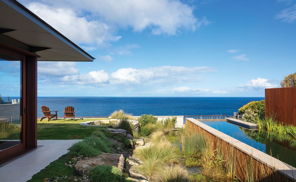 Clifftop garden | Landscape Australia