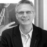 Leon van Schaik
