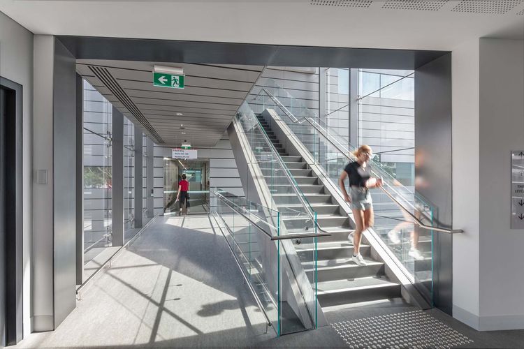 University of Wollongong’s ‘crystalline’ building for sensitive ...