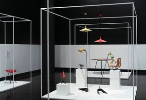 The plethora of iconic chairs, tables, light fittings and fabrics exhibited in the collection reflects Clement Meadmore’s prolific career.