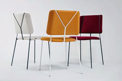 Frankie chairs by Färg & Blanche.