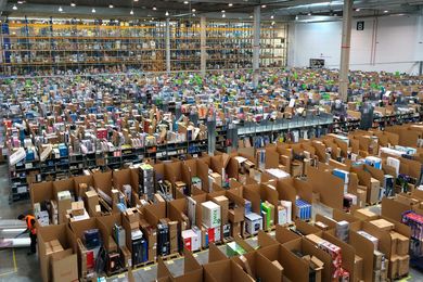 A visit to the gigantic Logistics Center of Amazon Spain in San Fernando de Henares (Madrid)
 by Álvaro Ibáñez, licensed under  CC BY 2.0