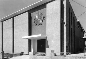 Significant expansion and remodelling work of the Kurt Popper-designed Elwood Talmud Torah occurred in 1972–73.