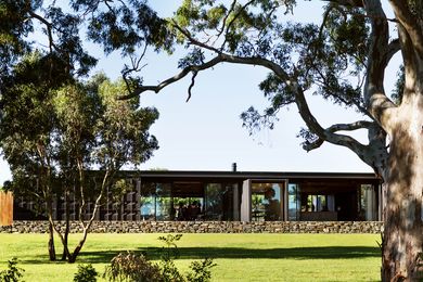 The Mitolo Wines Cellar Door and Restaurant by Tectvs.