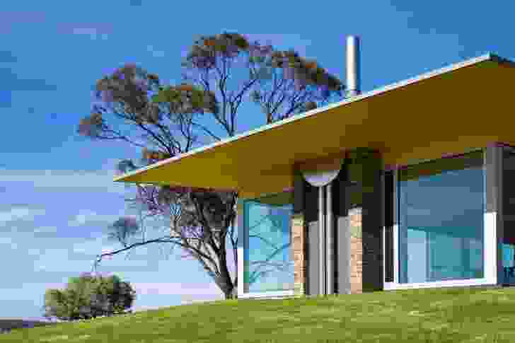 Barossa Valley Glass House by Max Pritchard Architect.