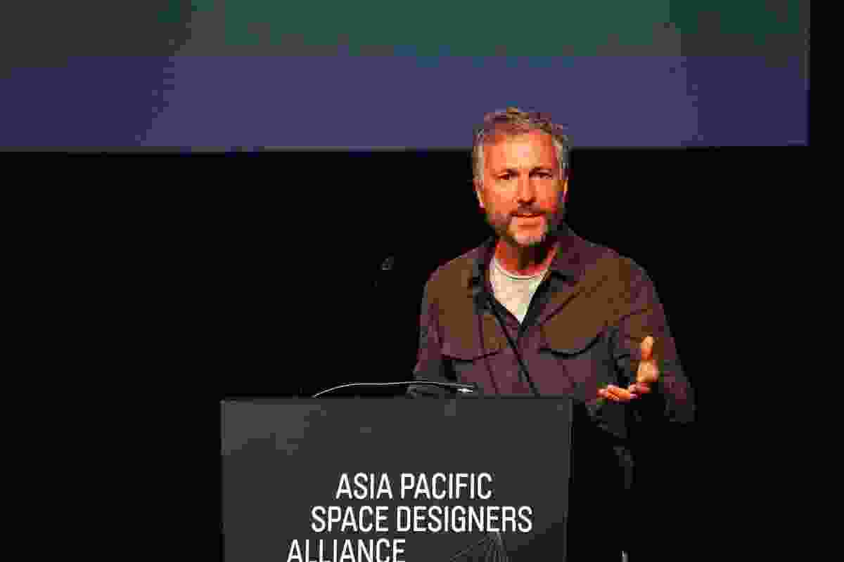Humberto Campana presents at APSDA 2016.